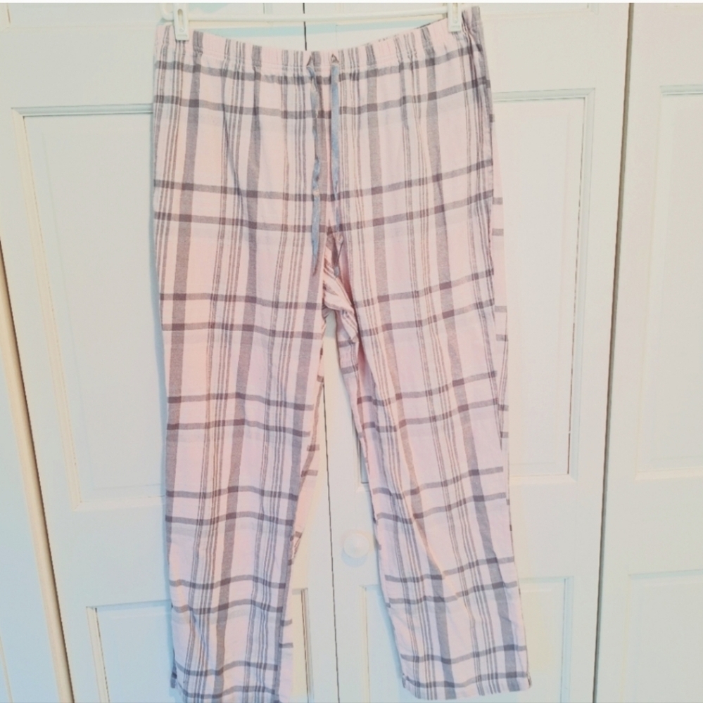 Croft & Barrow pink plaid flannel pajamas - Picture 6 of 9
